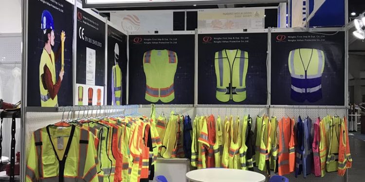 Nơi bán áo phản quang công trình số lượng lớn uy tín nhất 2025